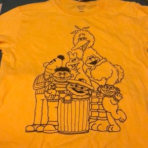 Sesame Street XS Yellow T Shirt